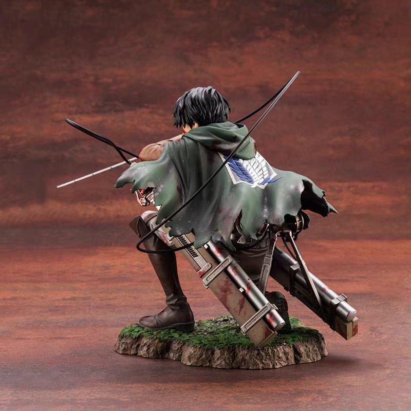 Captain Levi Bloody Ver. Figurine PVC Action Figure - AOT Epic Battle Pose